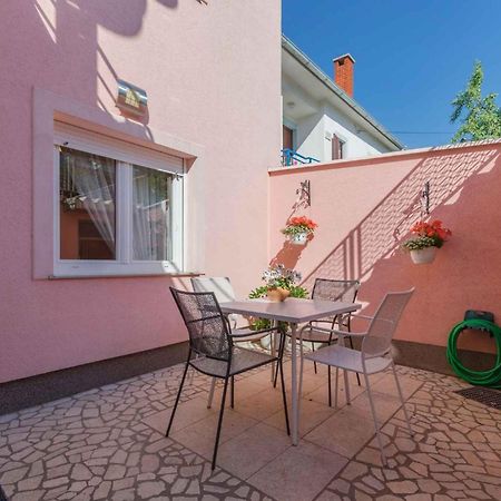 Two-Bedroom Apartment In Crikvenica Xcvii Bagian luar foto