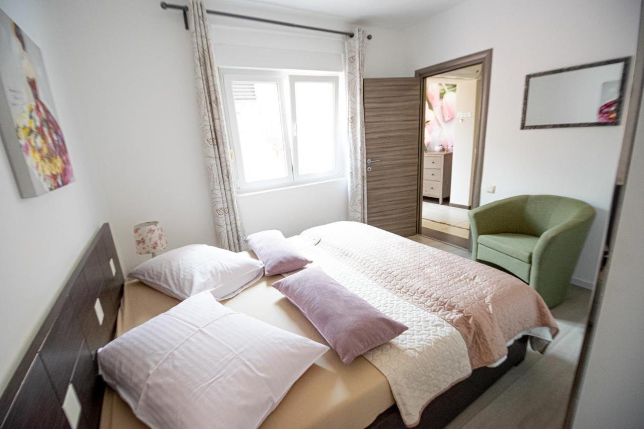 Two-Bedroom Apartment In Crikvenica Xcvii Bagian luar foto